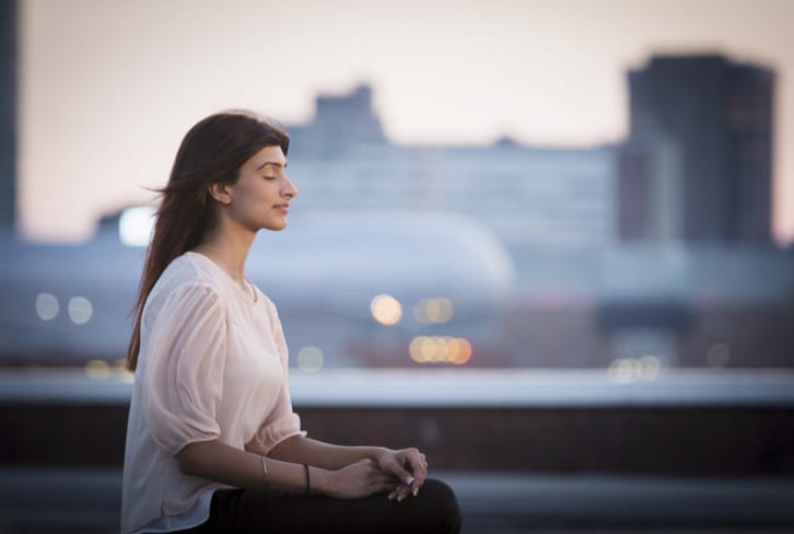 Why Meditation & Visualization Aren't The Same (And How To Use Them)