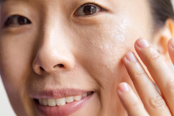 Wait, Can Vitamin C Lead To Clogged Pores? This Derm Says Maybe
