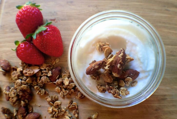 Raw Recipe: A Coconut Yogurt Your Gut Will Love