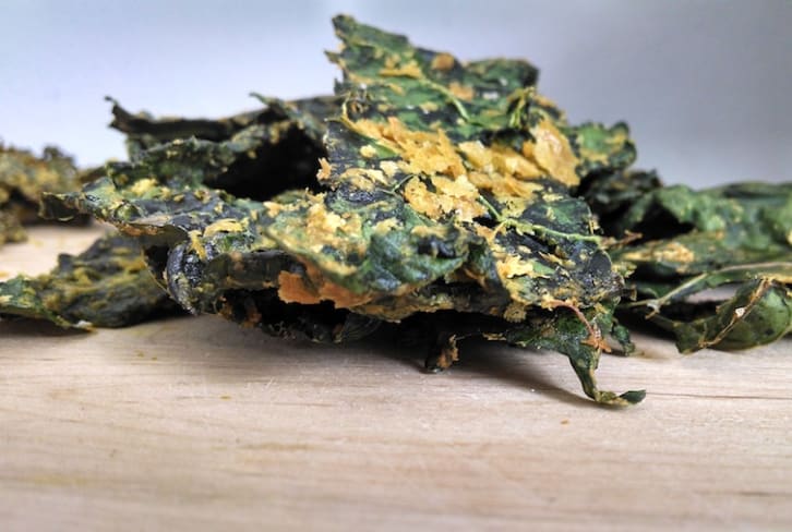 Kale Chips With Nutritional Yeast