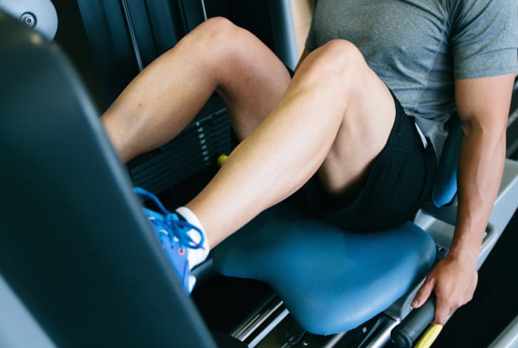 Why Your Knees Hurt During A Workout + What To Do About It
