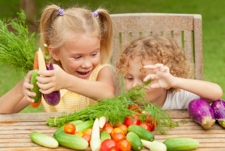 9 Ways To Help Kids Develop A Healthy Relationship With Food