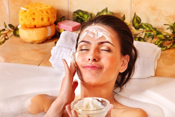 5 Natural Treatments To Give You Smooth & Youthful Skin