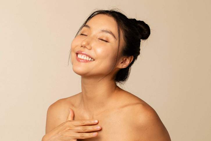 This Holistic Esthetician With Amazing Skin Uses This Magical Ingredient Daily