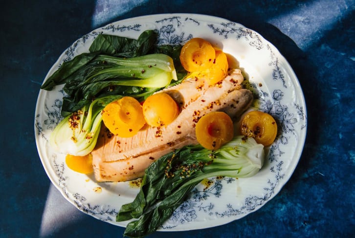 This Ginger Apricot Salmon Is Teeming With Anti-Inflammatory Spices & Omega-3s