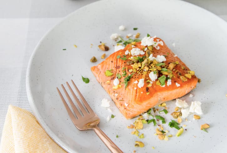 This 6-Ingredient Salmon Recipe Makes A Restaurant-Quality Weeknight Meal