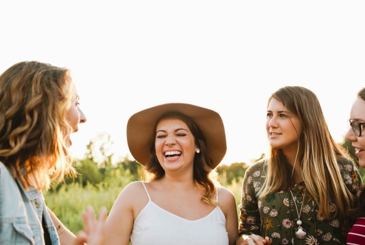 How Do You Know When To End A Friendship? 8 Signs Things Aren't Right