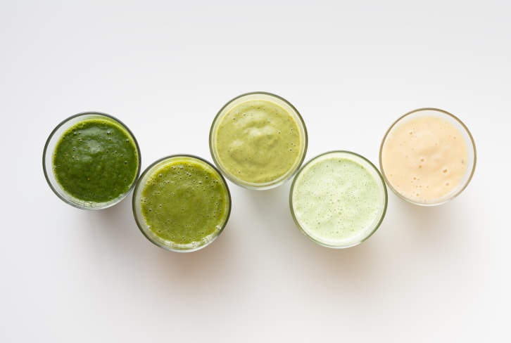 A Dreamy, Creamy Green Smoothie To Start Your Weekend Right