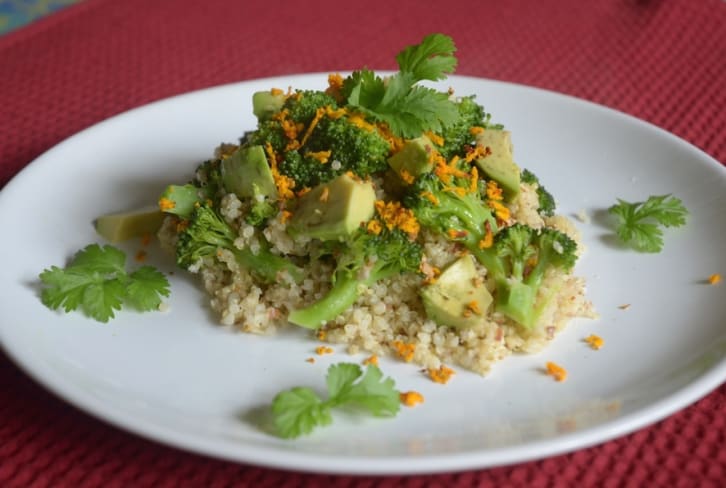 Perfect Weekday Lunch: Quinoa & Broccoli Salad With Almonds