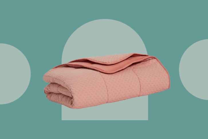 The 7 Best Weighted Blankets To Soothe Your Nervous System & Improve Sleep