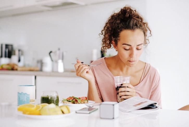 I Eat Breakfast At 8 a.m. — Here's How I Stay Satisfied Until Lunchtime