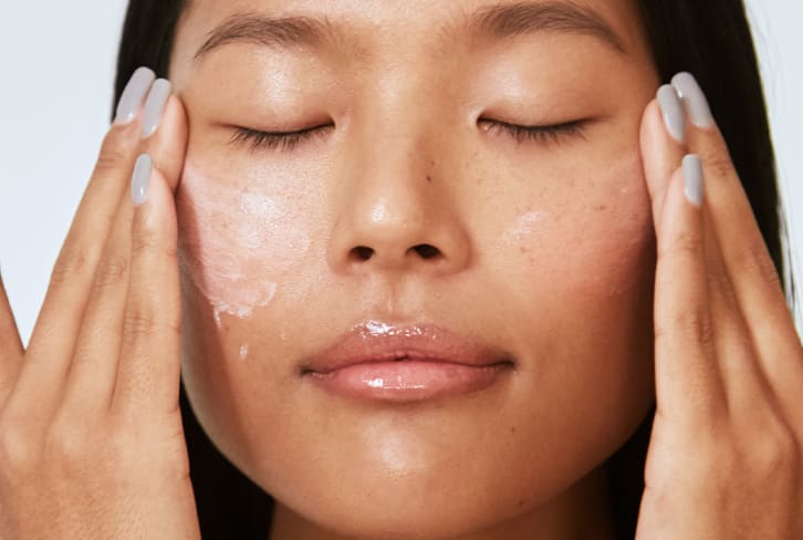 These Not-So-Secret Ingredients Are Your Ticket To Hydrated, Juicy Skin