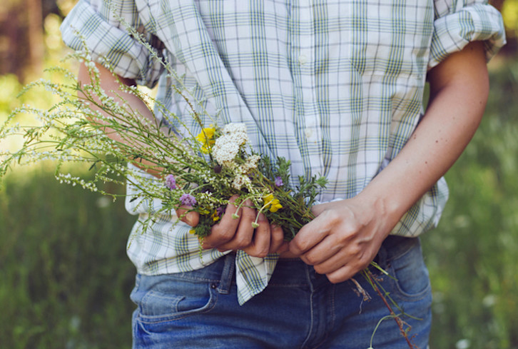 5 Signs Your Gut Is At The Root Of Your Health Problems