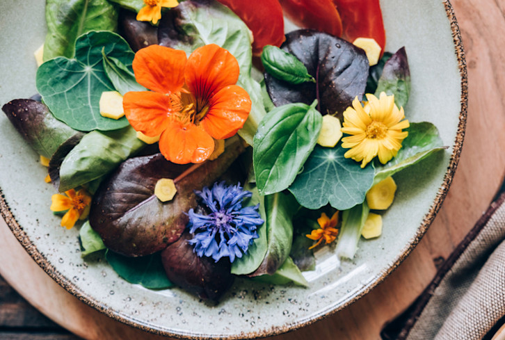 This Is Why You're Hungry All The Time (According To RDs)
