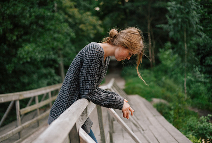 11 Steps To Stop Thinking About Someone, From Relationship Experts