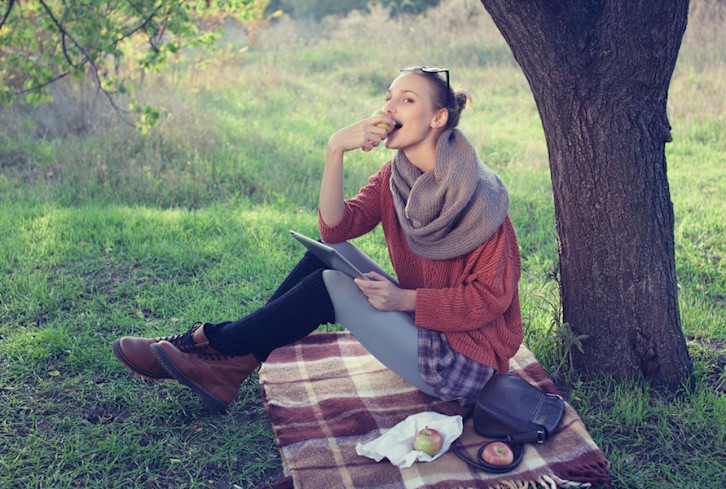 How To Eat A Cheeseburger & Wind Up Healthy (Funny)