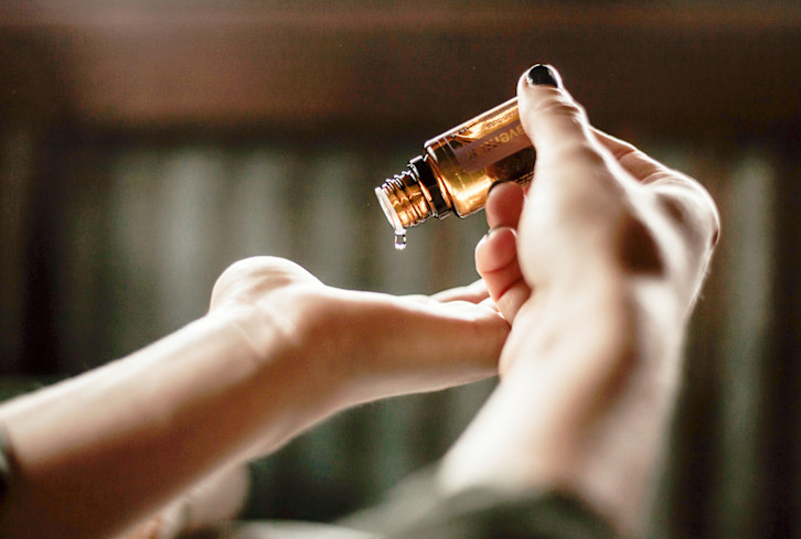 Fall Allergies Giving You Grief? Try This DIY Essential Oil Spray