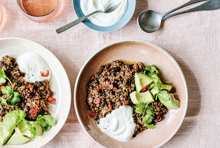 This Chili Is The Perfect Filling, Inflammation-Fighting Meal For Fall