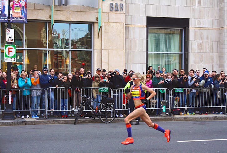 The Secret Force Behind Shalane Flanagan's Record-Breaking Marathon Win