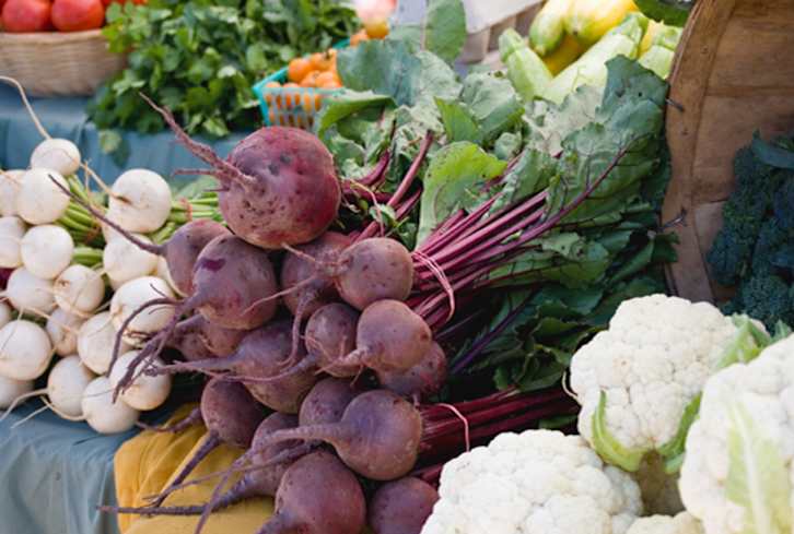 7 Secrets To Eating Healthy When You're Short On Time & Money