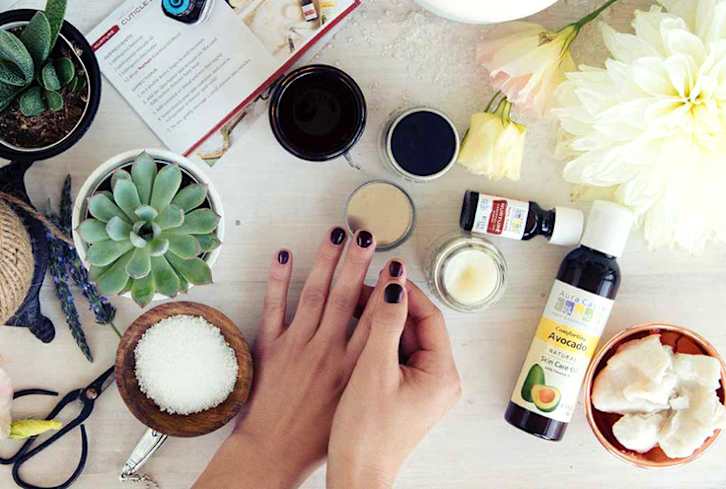 The 5 Essential Oils You Need For Summer