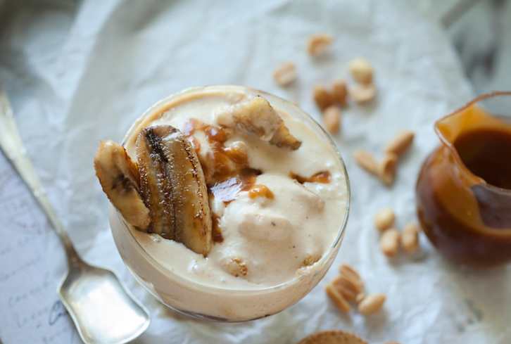 Banana Nice Cream Sundae For All Your Dessert (& Breakfast) Needs