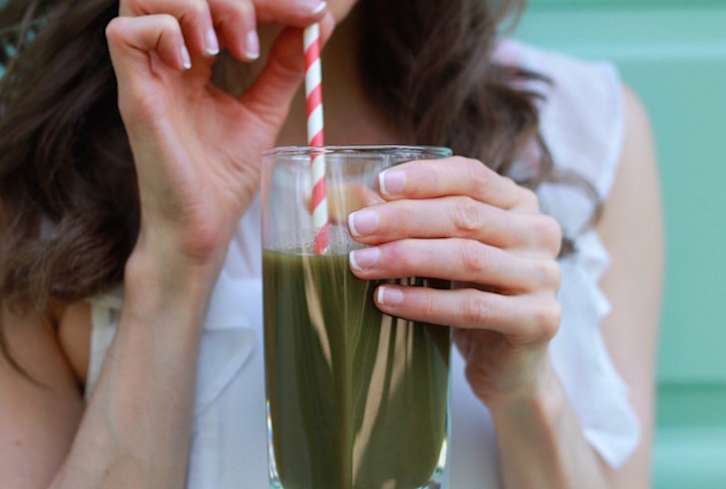 3 Detoxifying Ingredients, 1 Juice Recipe (No Juicer Required!)