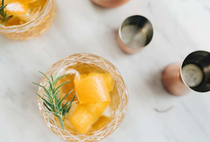 The Do's & Don'ts Of Holiday Drinking