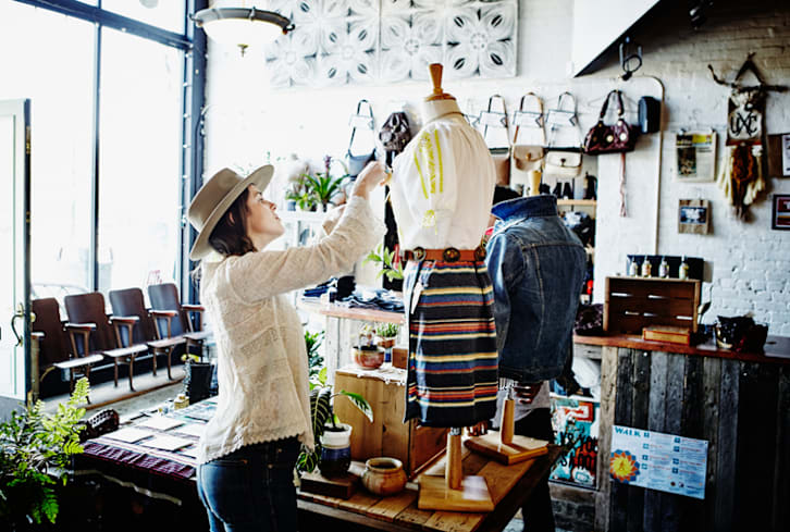 Want To Manifest Your Dream Business This Year? Here Are 5 Steps To Actually Make It Happen