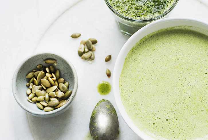 Why You Should Be Drinking This  Superfood From The Sea Every Day