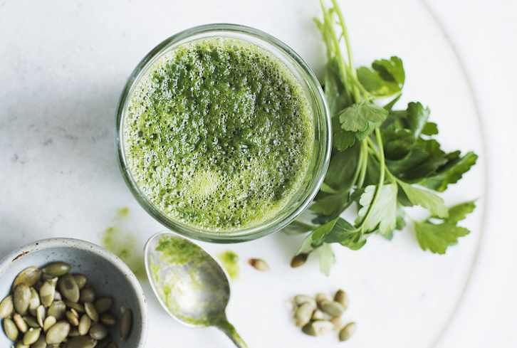 The Adaptogenic Green Juice You Need For Thyroid Health