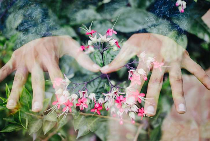 I'm A Psychic Medium & These Are My Most Important Lessons From The Afterlife