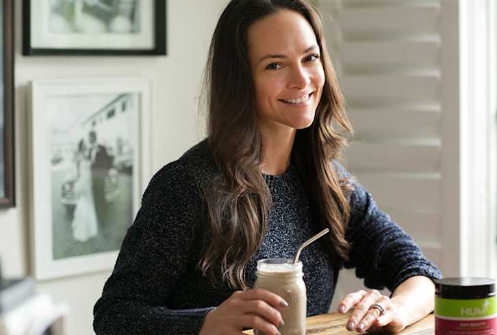3 Beauty-Boosting Smoothies You Need To Get Radiant Hair, Skin, And Nails