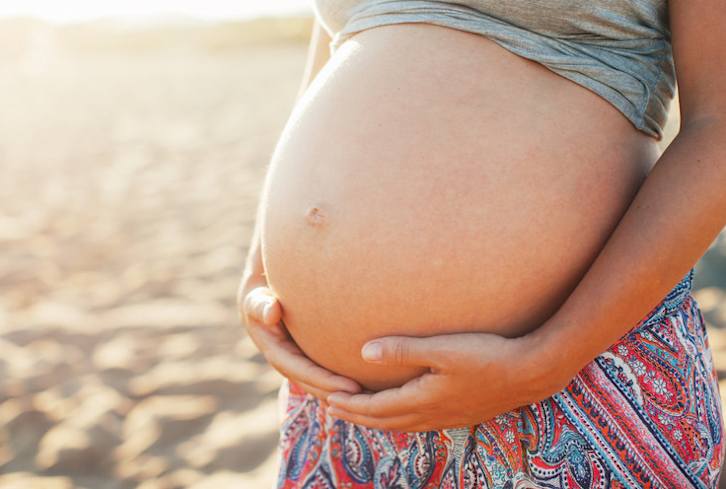 Pregnant? 5 Natural Skin Care Ingredients To Treat Your Body Right