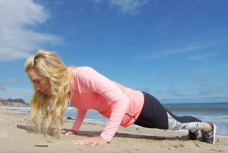 A 20-Minute Do-Anywhere Workout To Boost Your Metabolism All Day