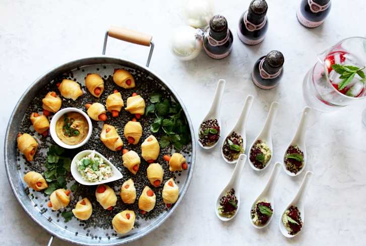 Here's How These Healthy Foodies & Yoga Superstars Are Celebrating NYE (With Recipes!)