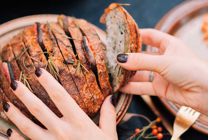 Is Cutting Carbs Bad For Your Brain? A Neuroscientist Explains