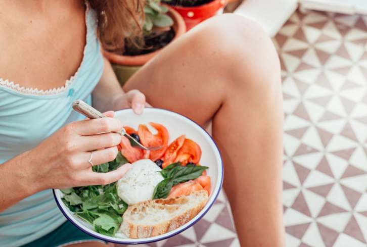 A Clinical Microbiologist Explains How To Get Your Probiotic To Actually Work