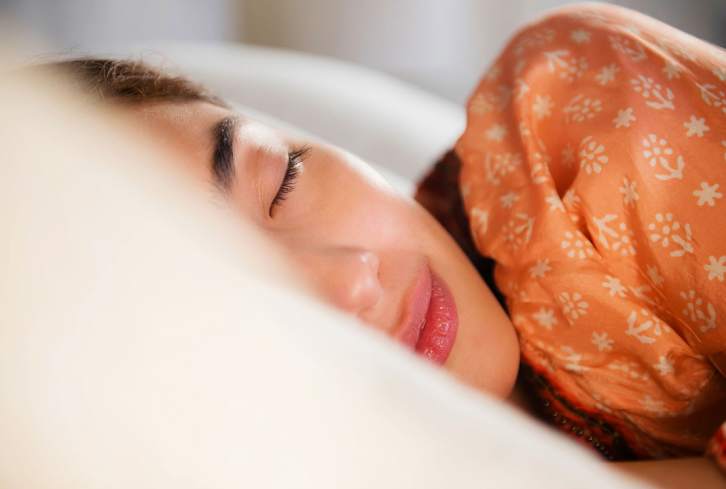 Natural Sleep Aids: 8 Herbs You Can Find In A Grocery Store That'll Help You Sleep Better