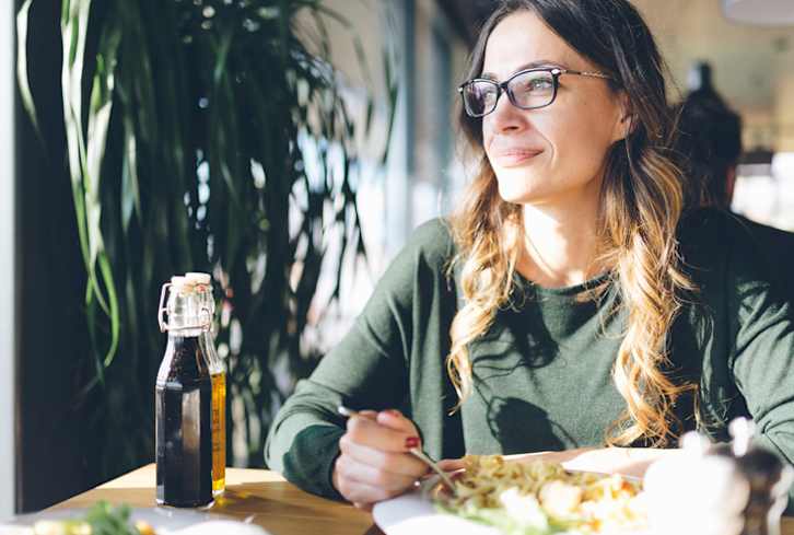 Over 40? These 7 Tips Can Help Women Transition To A Keto Diet