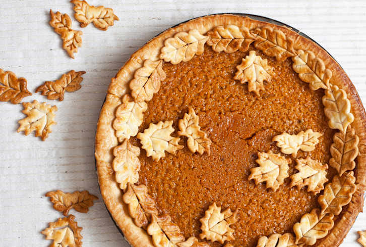 How To Make A Pumpkin Pie Healthy Enough To Eat For Breakfast (Plus, It's Vegan & Gluten-Free!)