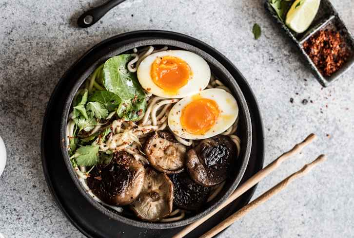 Exactly What To Eat For A Happier, Less Painful Period