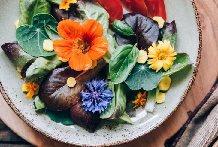 This Is Why You're Hungry All The Time (According To RDs)