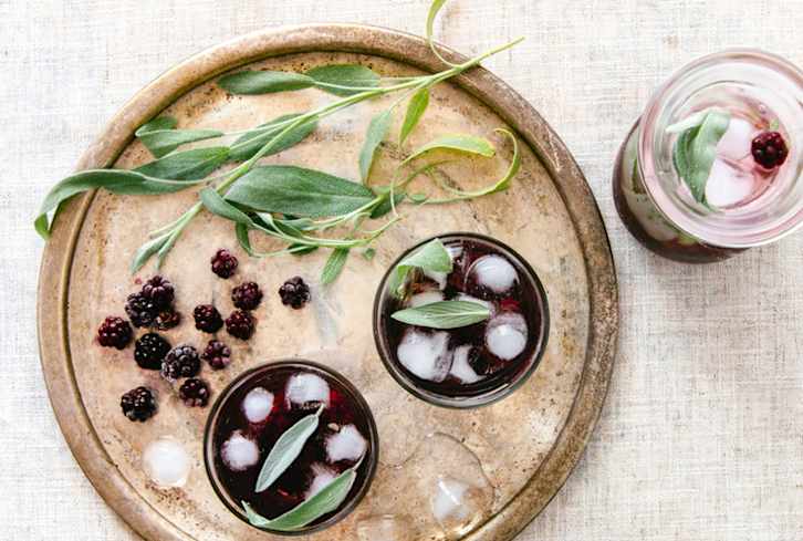 The Only Cocktails You Need To Celebrate New Year's Eve (They're Healthy, Too)