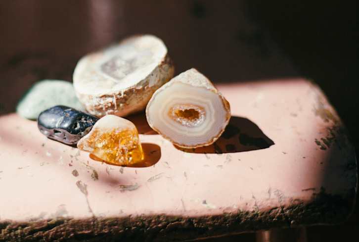 Make A Crystal Grid For Any & Every Intention With This 4-Step Guide