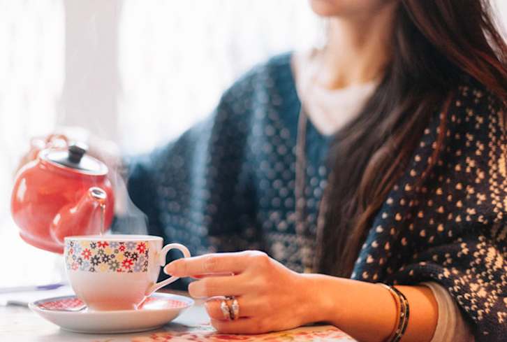 Why You Should Drink Tea For Clear, Beautiful Skin (And 7 Teas To Start Drinking)