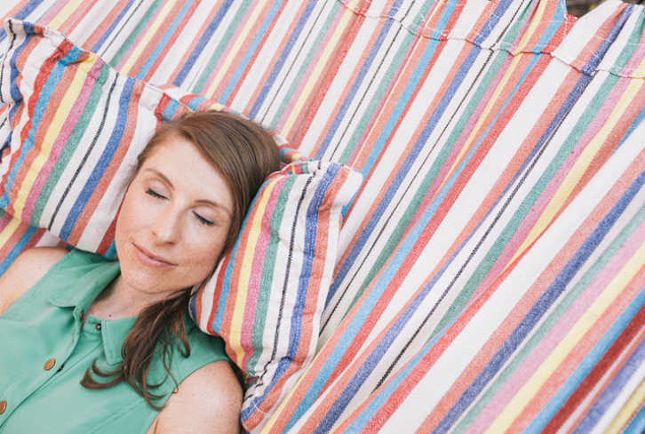 9 Easy Ways To Deal With Everyday Anxiety: A Doctor Explains