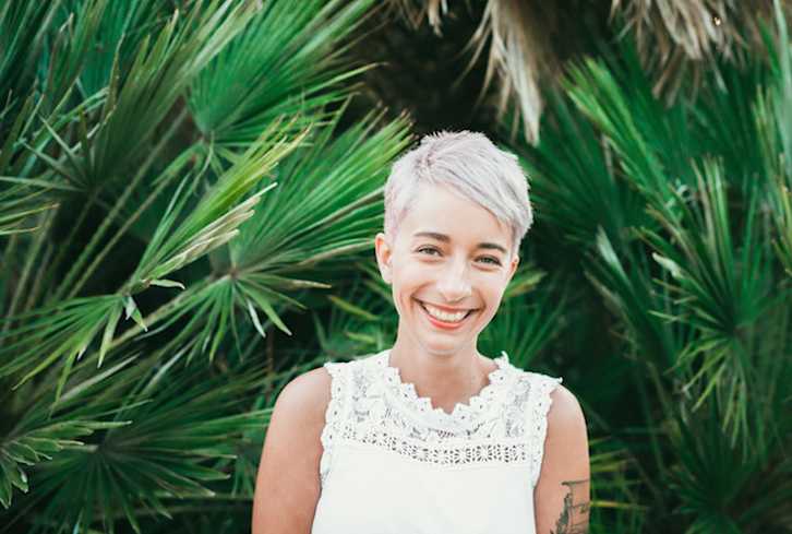 7 Ways To Soothe Stress & Anxiety (That Have Nothing To Do With Food)