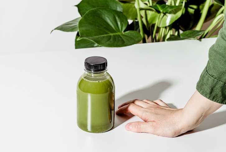 3 Drinks A Neuroscientist Recommends For Brain Health (Nope, Not Water)