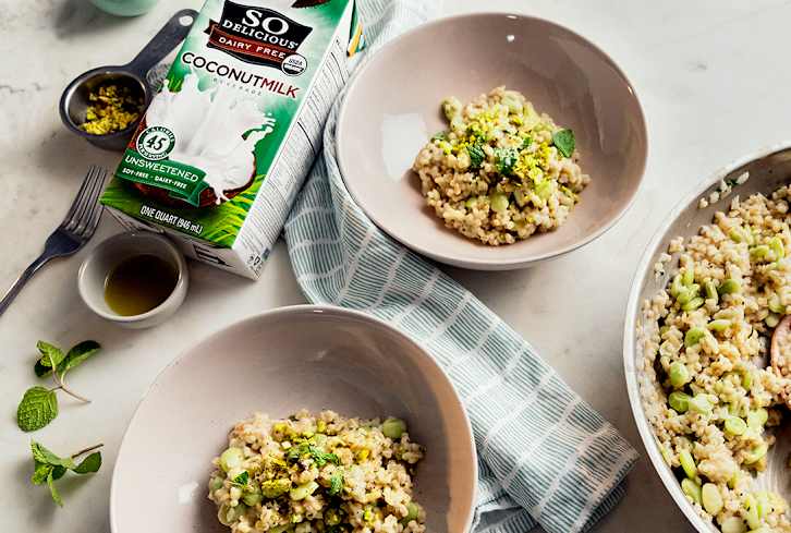 This Plant-Based “Risotto” With Coconut Milk Is Everything Right Now